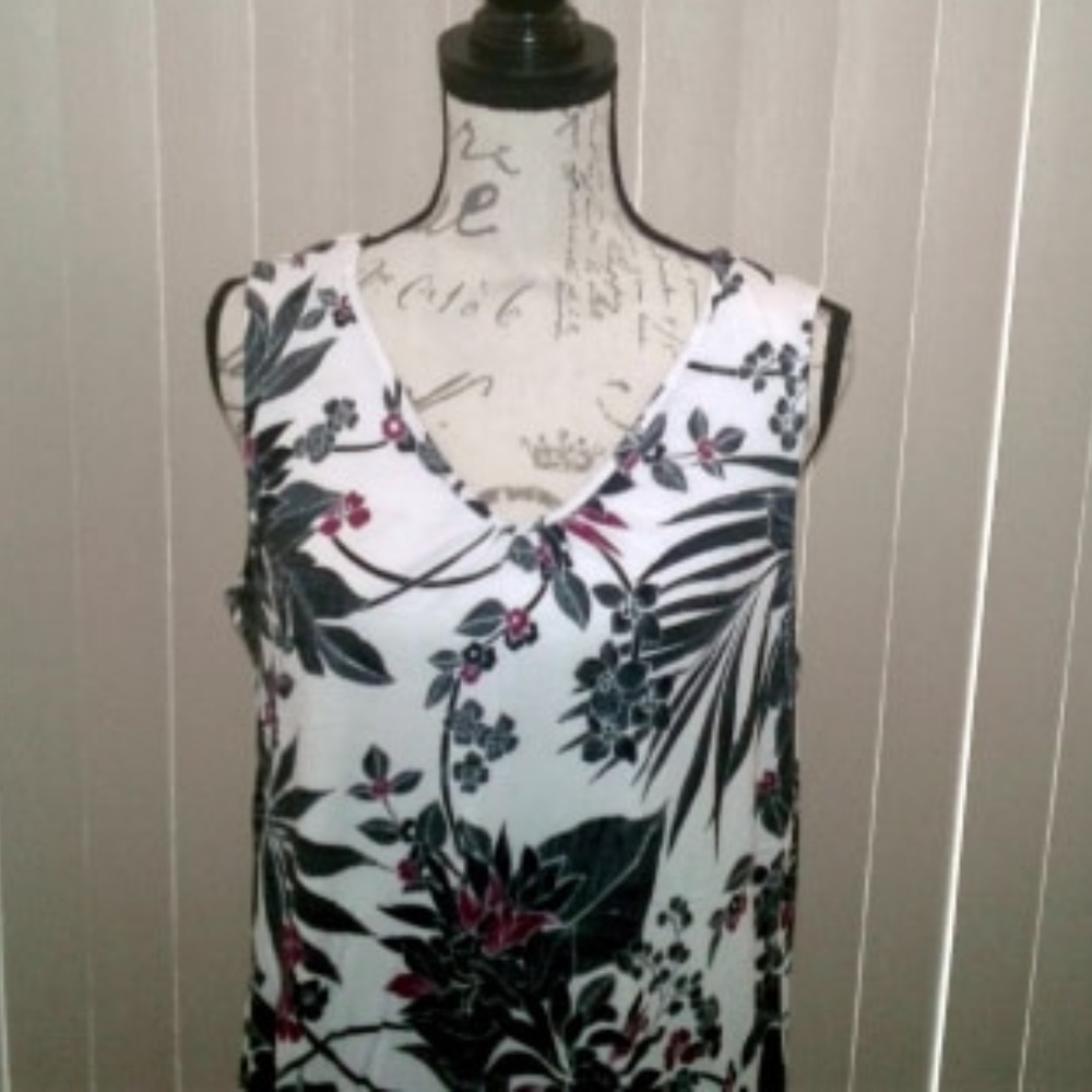 ❤❤❤❤ Draped Floral Tank Top Size L